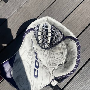 CCM Extreme Flex 6 Pro Goalie Glove