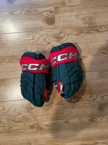 CCM HGTKPP Gloves 13" Pro Stock (Used)