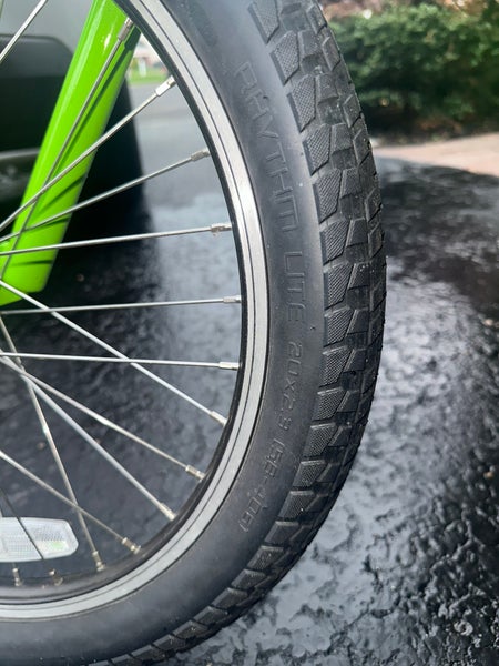 2022 Specialized Road Bike (Used)