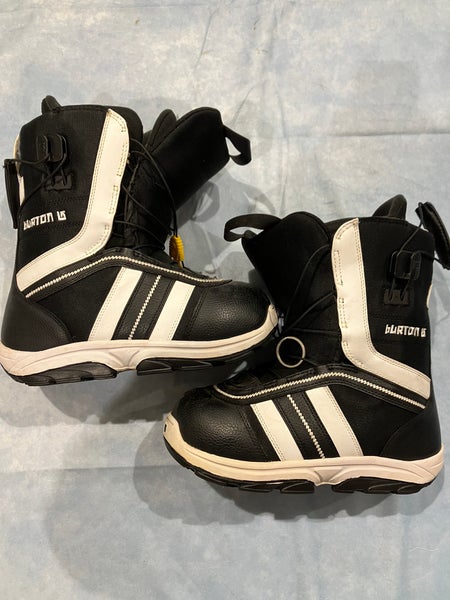 Kids 7.0 Burton Ruler Smalls Snowboard Boots (Used)