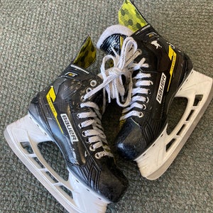 Senior Bauer Supreme M3 Hockey Skates Regular Width Size 6.5 (Used)