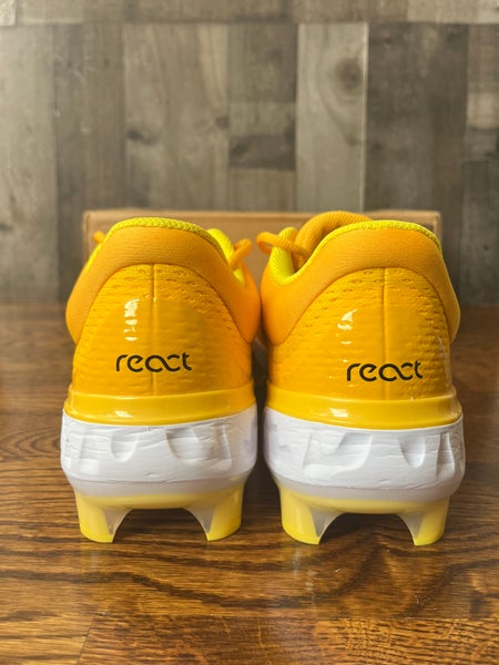ゴールドラディッツ Nike Cortez Running Rabbit 