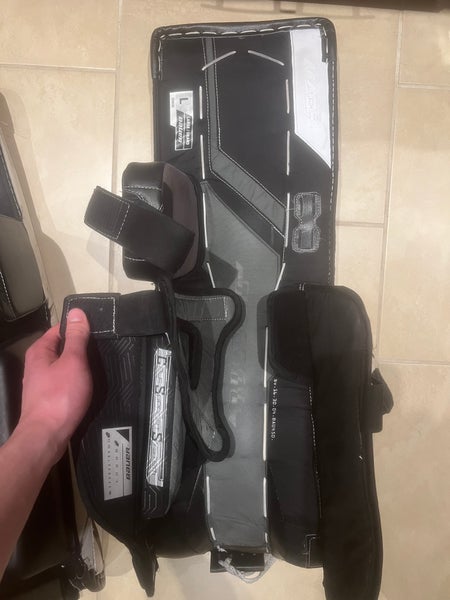 Large  Bauer MACH Goalie Leg Pads (Used)