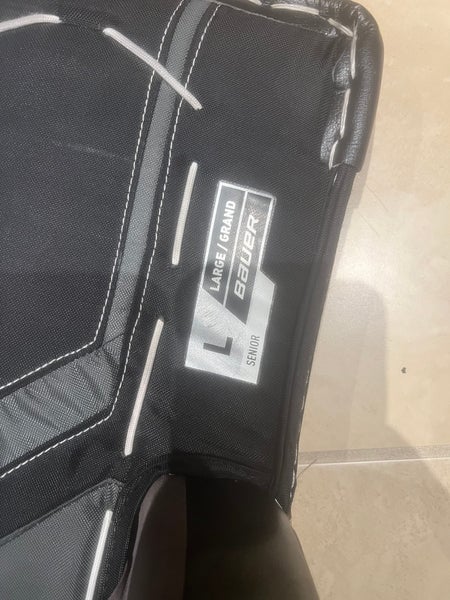 Large  Bauer MACH Goalie Leg Pads (Used)