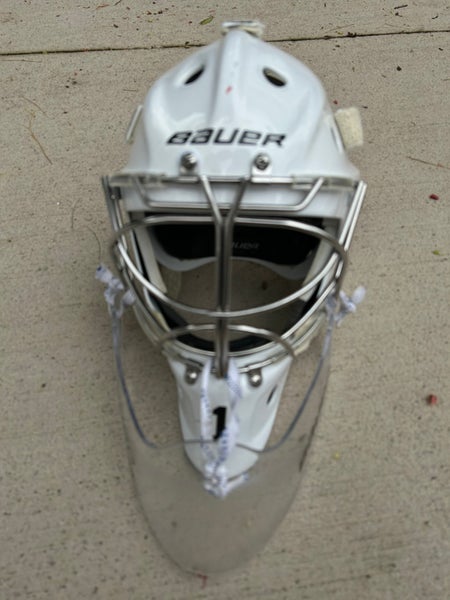 Intermediate Bauer 940 Goalie Mask (Used)