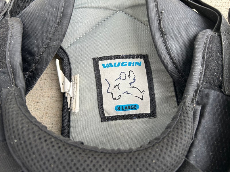 XL  Vaughn SLR3 Goalie Chest Protector (Used)