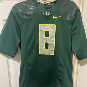 Nike Team Oregon State Ducks Green Football Jersey #8 Size Small