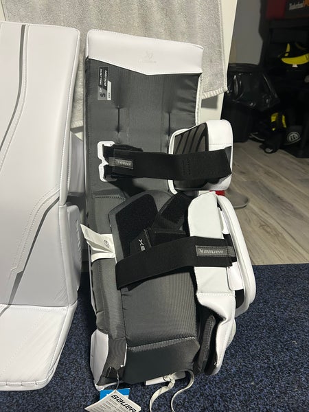 Bauer GSX Goalie Leg Pads Senior Small White BNWT
