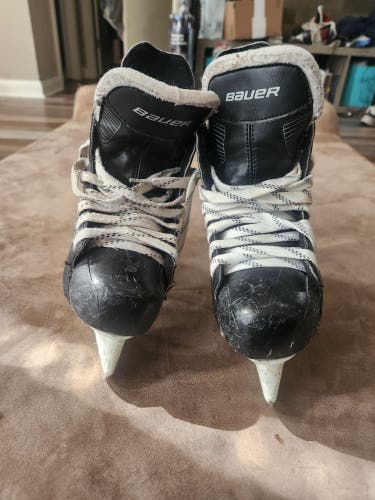 Bauer Supreme One20 Hockey Skates Regular Width Size 2 (Used)