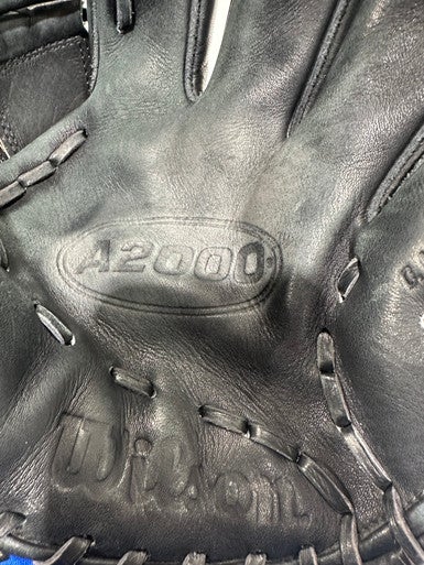 Wilson (Used) Right Hand Throw 11.75" Baseball Glove
