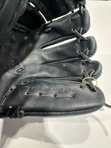 Wilson (Used) Right Hand Throw 11.75" Baseball Glove