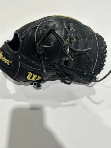 Wilson (Used) Right Hand Throw 11.75" Baseball Glove