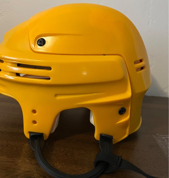 Small Bauer 4500 Helmet Pro Stock (Used)