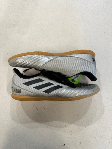 Used Adidas Soccer Indoor Shoes None Senior 11.5 11628-s000166562