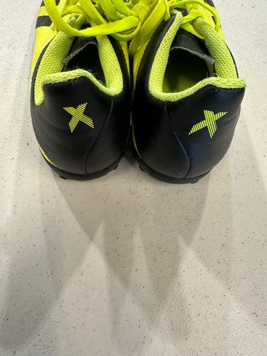 Used Adidas Soccer Indoor Shoes Yellow Junior 04 11628-s000160128