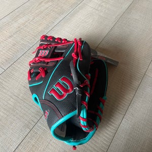 2024 Infield Right Hand Throw Wilson A2000 Baseball Glove 11" (New) PF11SS