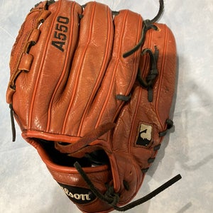 Brown Wilson A550 Left Hand Throw Pitcher's Baseball Glove 12" (Used)