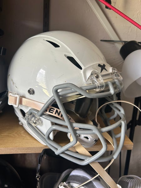 NWOT - xenith football helmet youth small