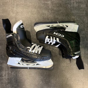 New Intermediate CCM AS-550 Hockey Skates | Size 6