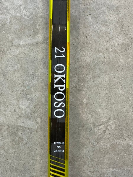 2 PACK 95 Flex P90TM Senior Bauer Supreme UltraSonic Right Handed Hockey Stick Pro Stock NHL(New)