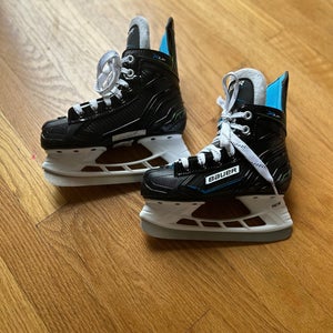 Bauer X-LP Hockey Skate Y12 (Barely Used)