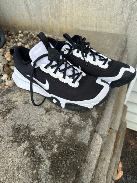 Nike Air Diamond Varsity Turfs