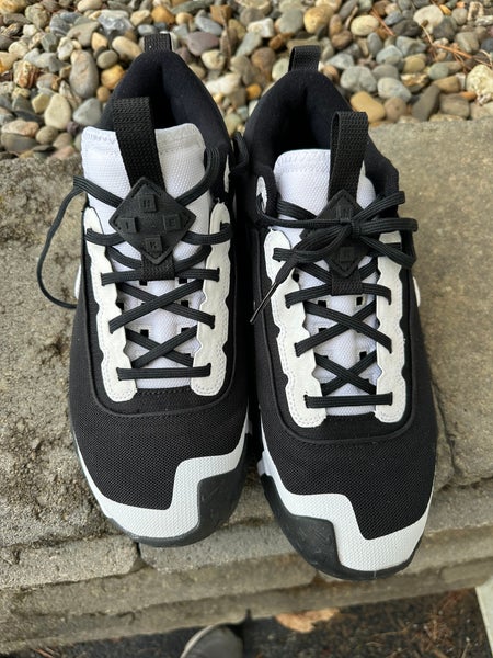 Nike Air Diamond Varsity Turfs
