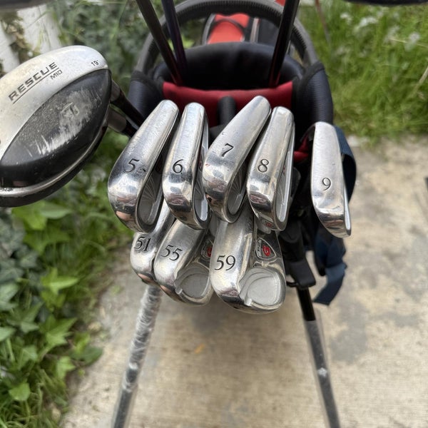 GolfSmith Mens Right Handed Golf Club Complete Set With Adidas Golf Stand Bag