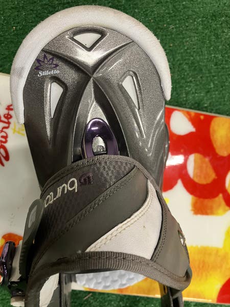 Womens Burton Feather 144cm Snowboard (Used) | SidelineSwap | Buy