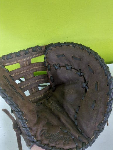 Rawlings (Used) Right Hand Throw 12" Baseball Glove