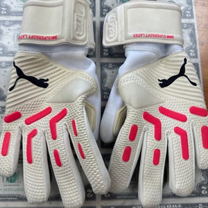 XL Puma Goalie Gloves (Used)