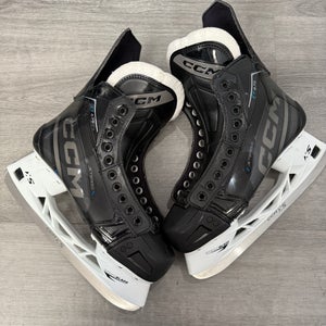 New CCM JetSpeed FT675 Hockey Skates Regular Width Size 8