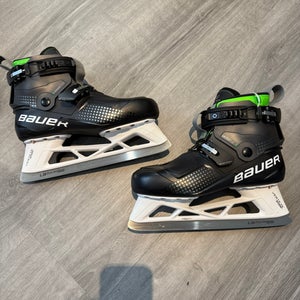 New Bauer Konekt Hockey Goalie Skates Size 8