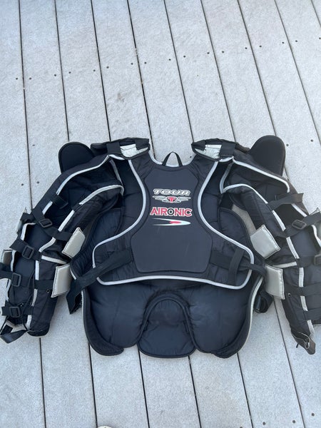 Tour aironic hockey goalie Senior XL chest protector