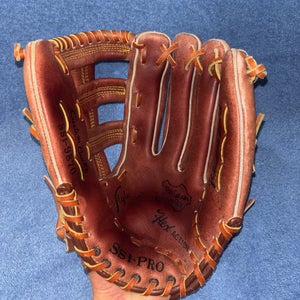 Right Hand Throw Outfield SSI-9870 Baseball Glove  (Used)