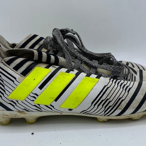White/Black Men's Size M 2.0 Adidas Nemeziz Cleats
