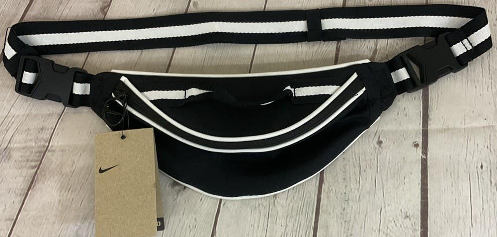 Nike Adjustable Waist Bag Zippered Front Move To Zero Sustainable Construction