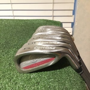 Cleveland Classic Collection For Women Irons Set (4-PW-SW) Graphite Shafts
