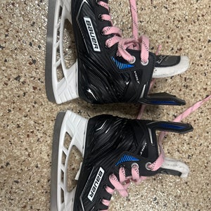 Bauer Vapor VOLT Hockey Skates Regular Width 12 (Used)