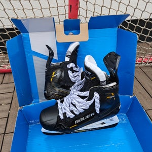 BRAND NEW Bauer Supreme M5 Pro Ice Hockey Skate - Senior Size 8.5 Fit 2
