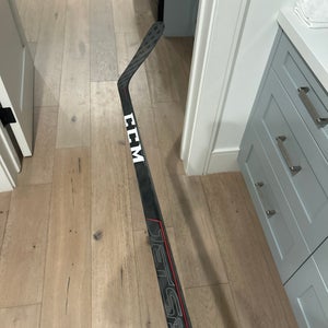 Youth CCM JetSpeed FT3 Right Handed Hockey Stick P29  (New)