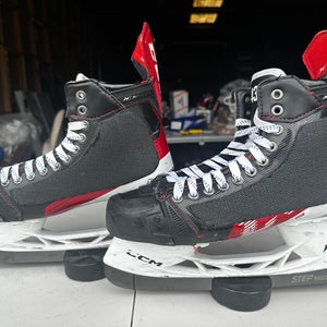 CCM JetSpeed FT4 PRO Mens Pro Stock Size 9.5 Hockey Skates 39308