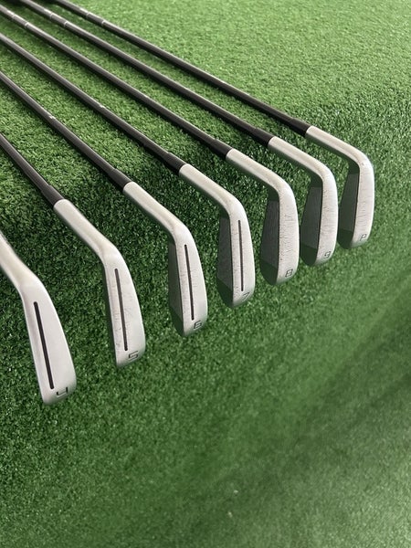 Taylormade P790 21 Forged Iron Set 4-P / MMT 65 Regular Graphite