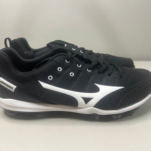 Size 8 Men’s Mizuno Ambition 2 TPU Low Black Baseball Cleats - New With Box
