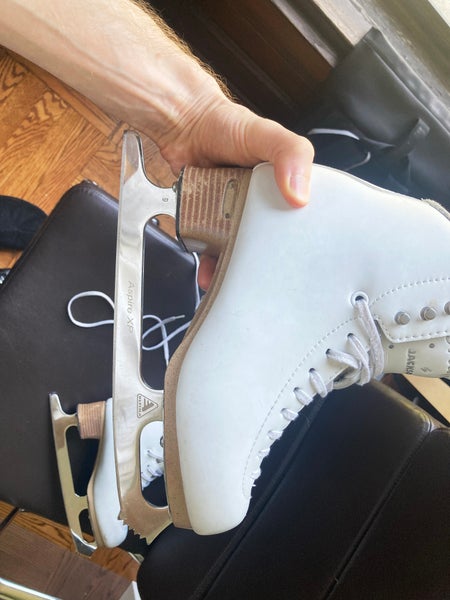 Jackson Ultima Freestyle Figure Skates Adult 5C