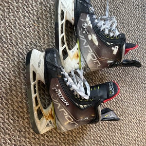 Bauer vapor hyperlite