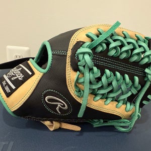 2021 Infield Right Hand Throw Rawlings Heart of the Hide Baseball Glove 11.5" (Used)