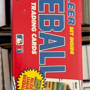 Complete baseball card set
