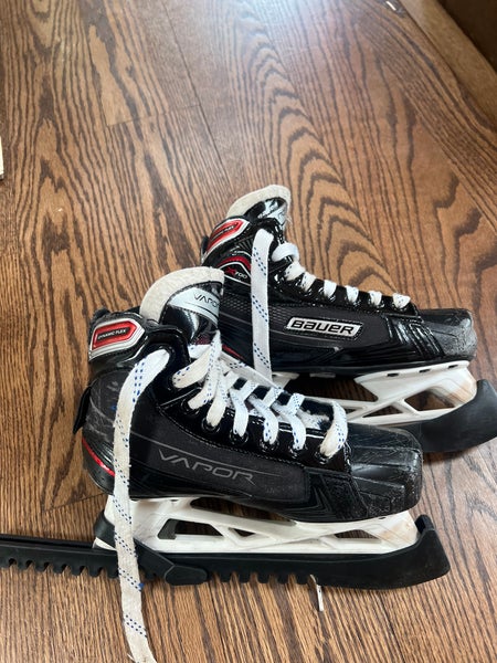 Junior 3 Bauer vapor goalie skates