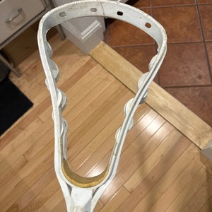 VINTAGE DEBEER SHOCKWAVE UNSTRUNG HEAD